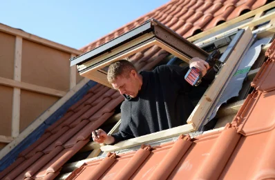 Pose de fenêtres de toit Velux à Biziat